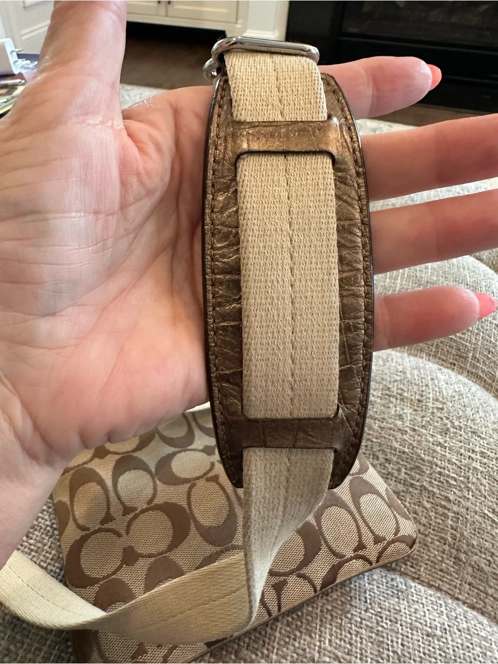 Coach Signature Canvas w/Croc-Embossed Leather Trim Swingpack Crossbody Bag EUC